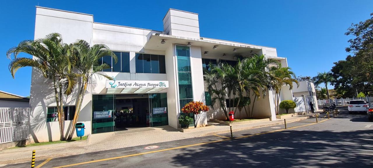 Thermas Lacqua Diroma Com Piscina De Ondas Gratis 24Horas Caldas Novas Eksteriør billede